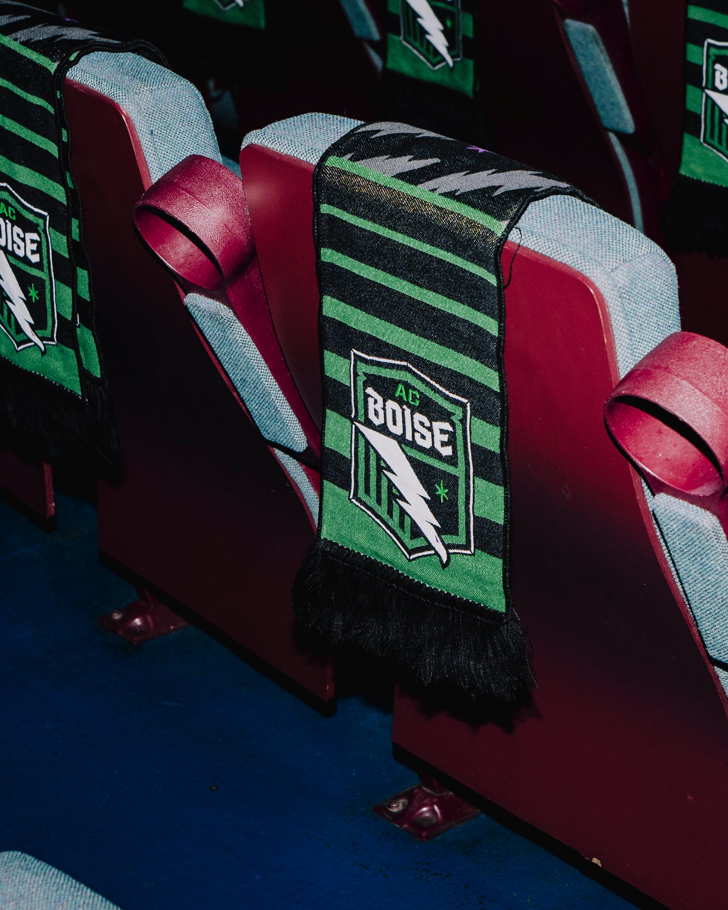 Limited Edition Kit Reveal Scarf