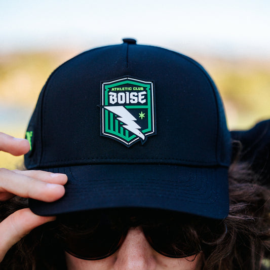 Black Crest Hat