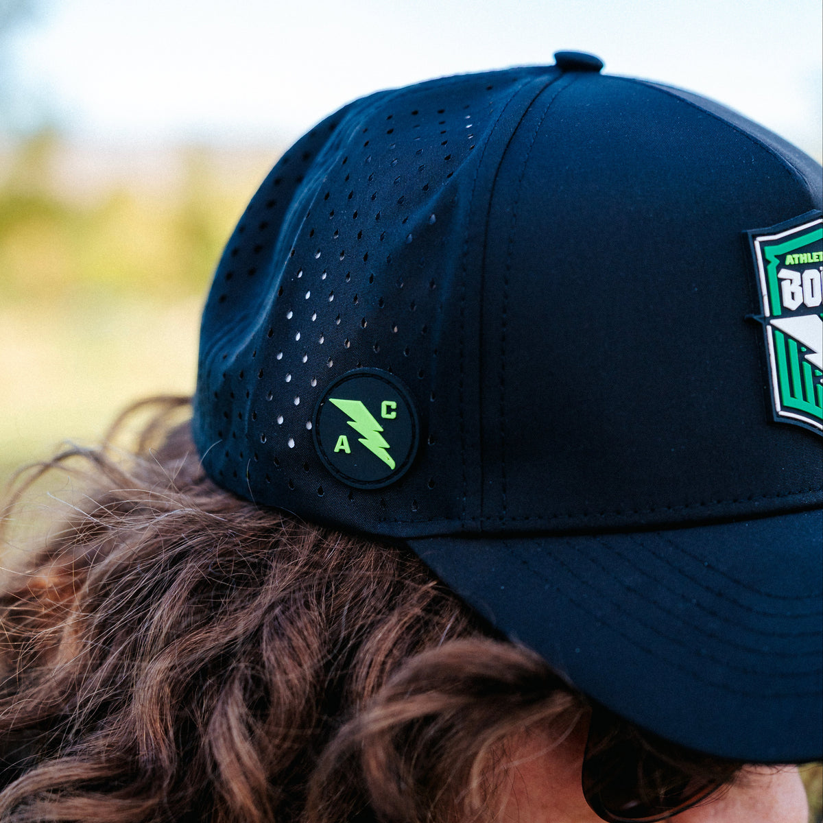 Black Crest Hat
