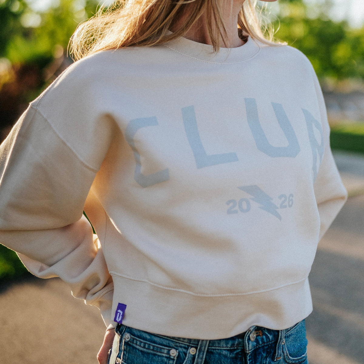 Club Printed Womens Cropped Crewneck